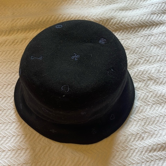New Hermes Cashmere Bucket Hat - Picture 1 of 6
